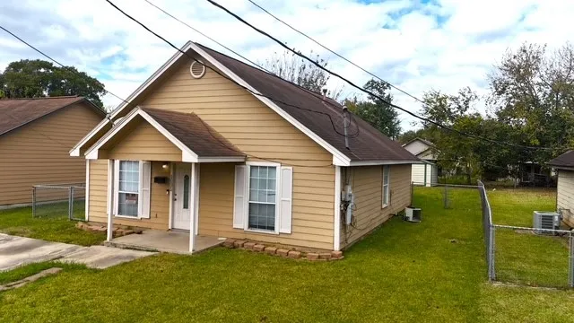 a picture of a tennis court