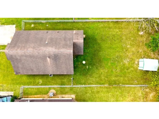 a picture of a tennis court