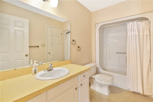 $399,900 | 205 Green Valley Road, Anderson, SC 29621