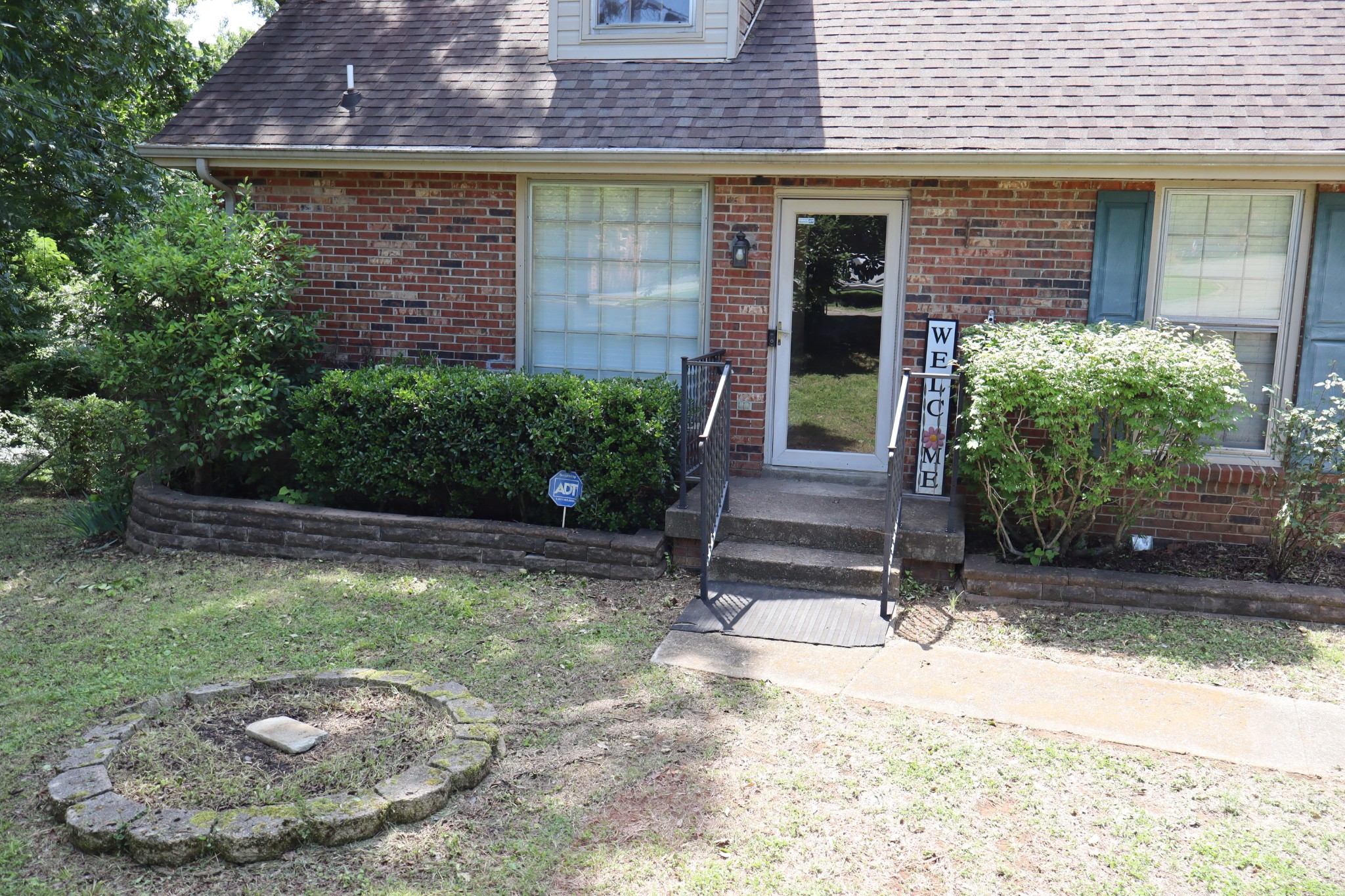 236 Santa Rosa Court Old Hickory, TN 37138 - Photo 2 of 43