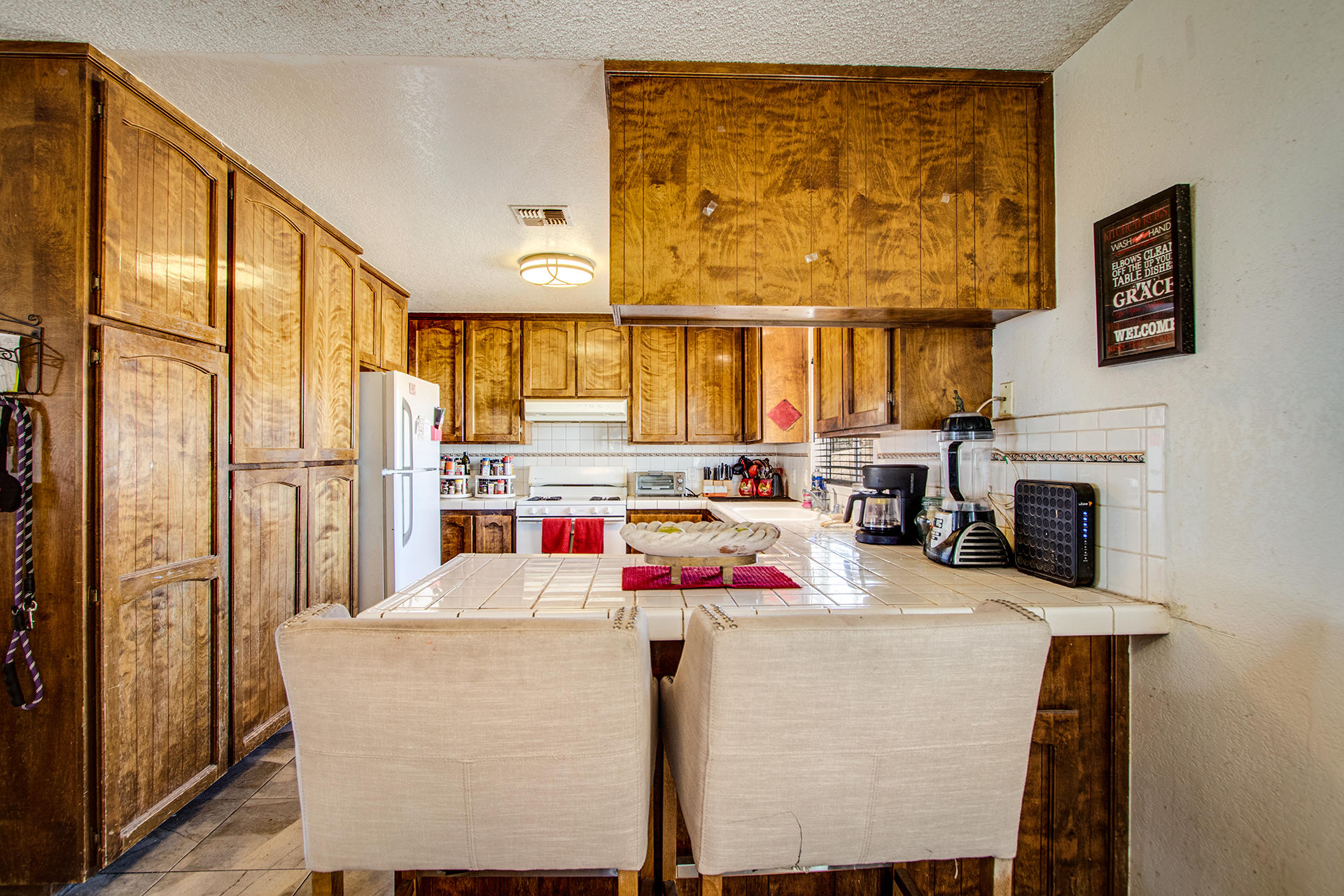 56949 Spencer Road Yucca Valley, CA 92284 - Photo 4 of 31 Kitchen 1