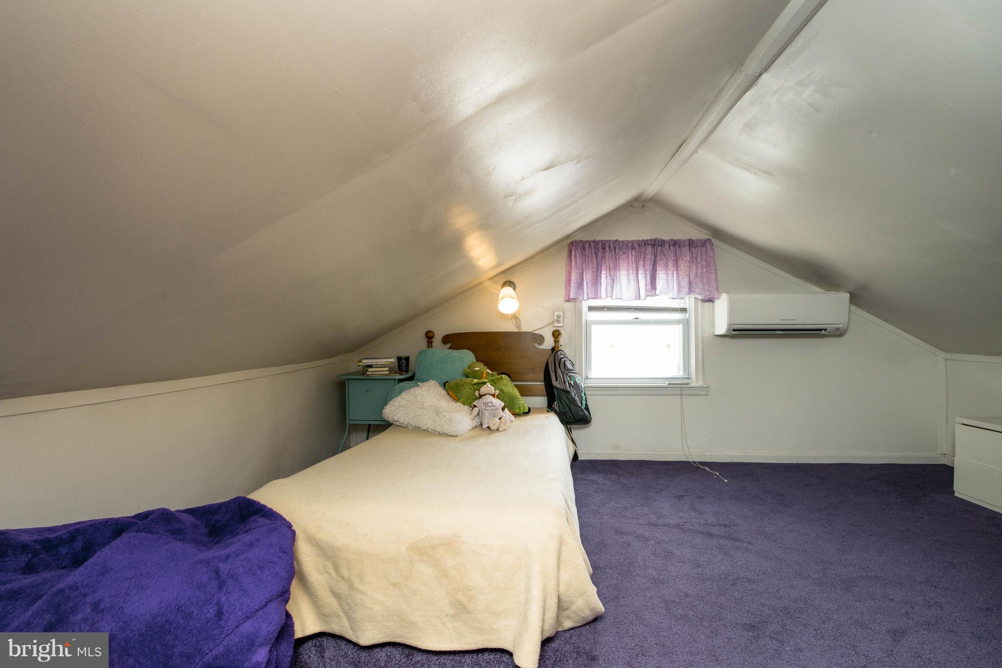 720 Dunkirk Road Baltimore, MD 21212 - Photo 21 of 29 Finished attic space used as a bedroom