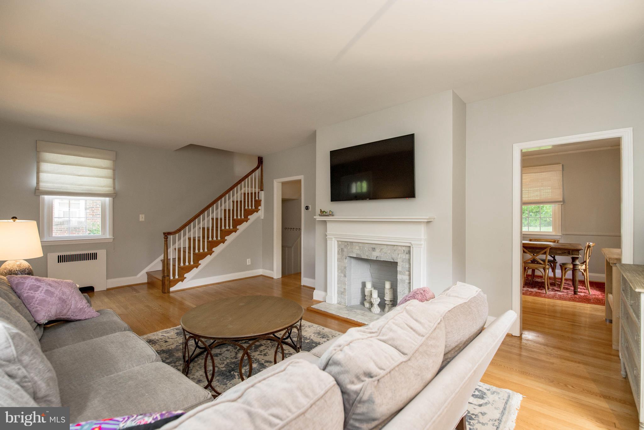 720 Dunkirk Road Baltimore, MD 21212 - Photo 8 of 29 Living Room with decorative fireplace