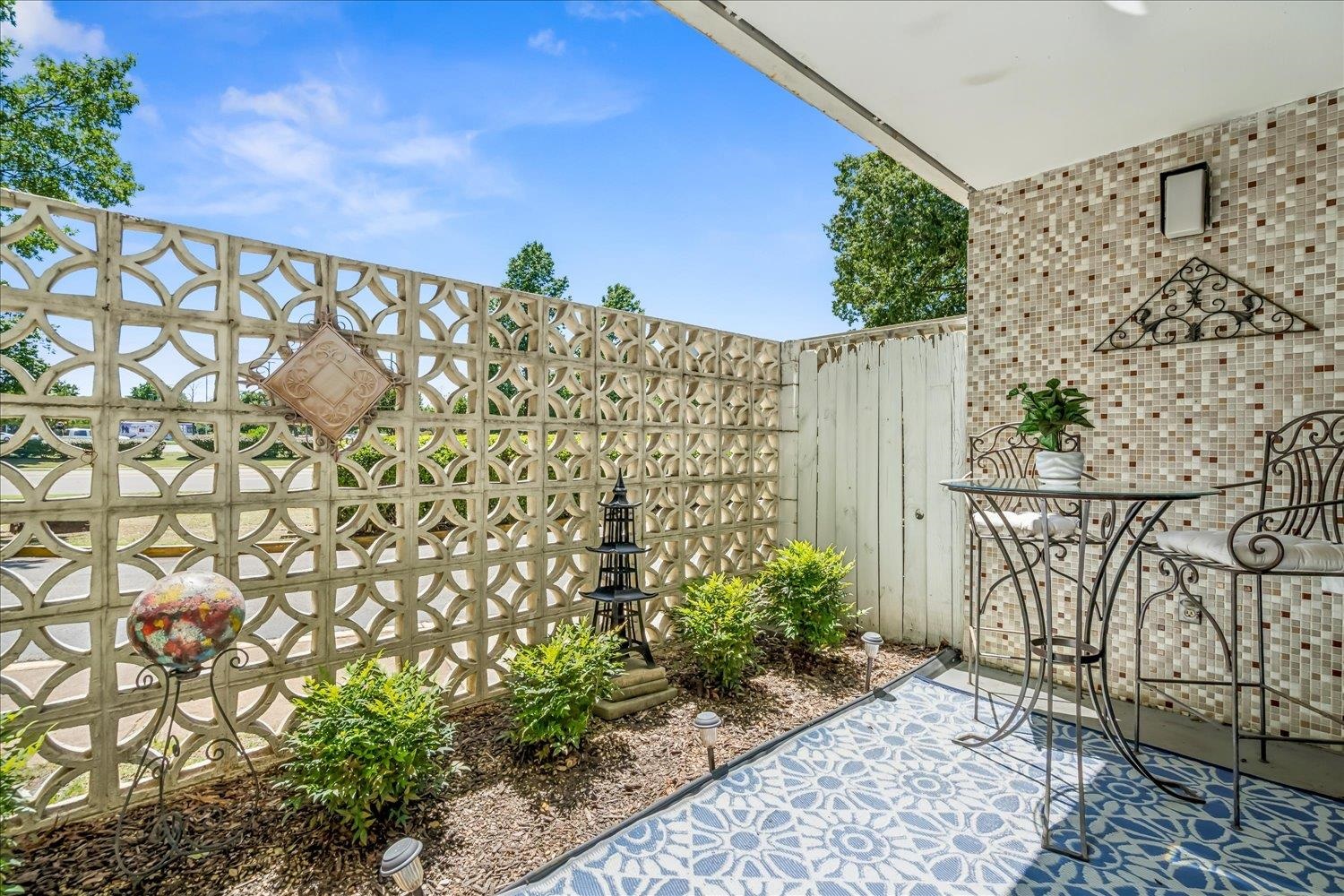3080 Walnut Grove Road, Unit 107 Memphis, TN 38111 - Photo 18 of 23