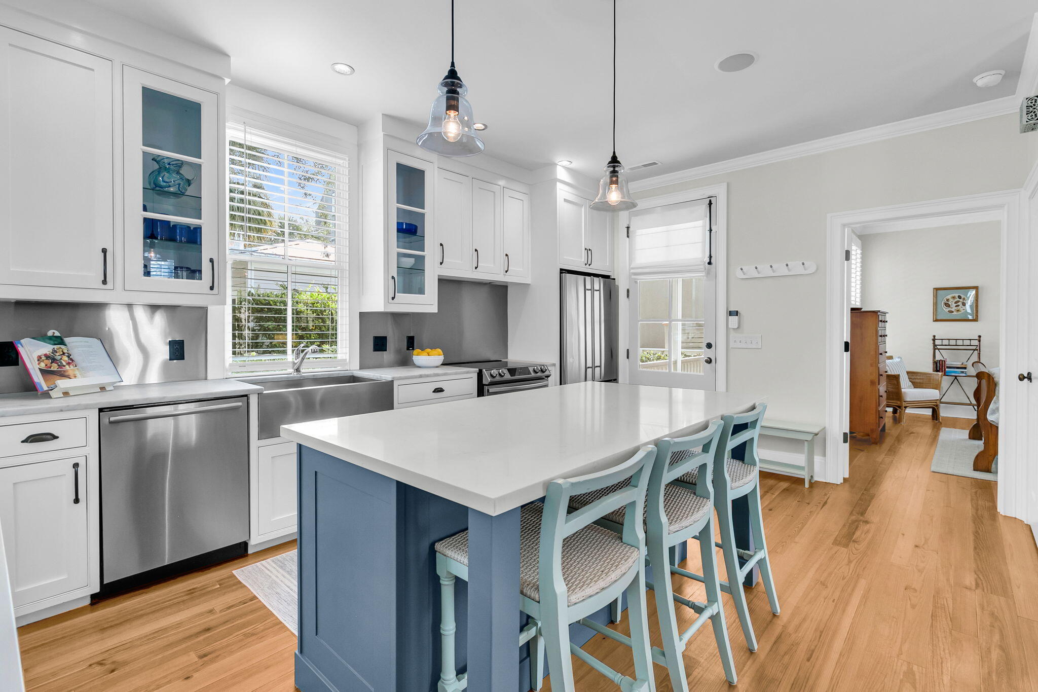 31 Mises Street Mount Pleasant, SC 29464 - Photo 11 of 39 Kitchen Island with seating for 3