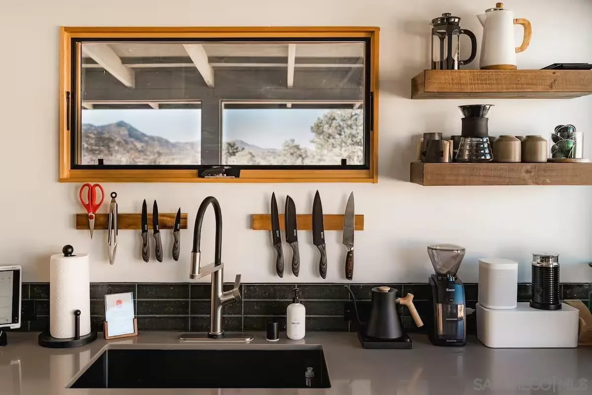 48311 Burns Canyon Road Pioneertown, CA 92268 - Photo 17 of 52