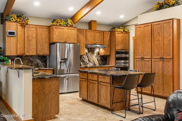 $2,230,000 | 457 Gypsy Bay Road, Sagle, ID 83860
