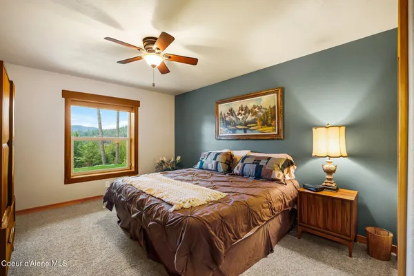 $2,230,000 | 457 Gypsy Bay Road, Sagle, ID 83860