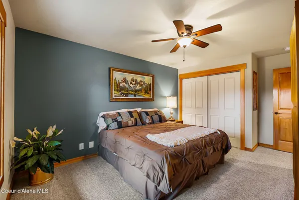 $2,230,000 | 457 Gypsy Bay Road, Sagle, ID 83860