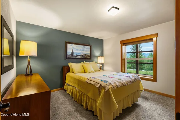 $2,230,000 | 457 Gypsy Bay Road, Sagle, ID 83860