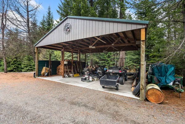 $2,230,000 | 457 Gypsy Bay Road, Sagle, ID 83860