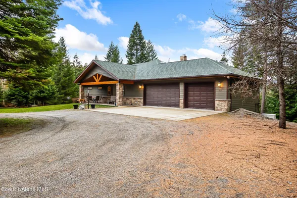 $2,230,000 | 457 Gypsy Bay Road, Sagle, ID 83860