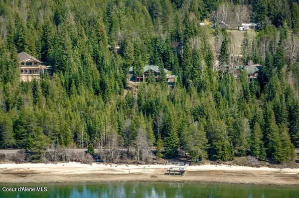 $2,230,000 | 457 Gypsy Bay Road, Sagle, ID 83860