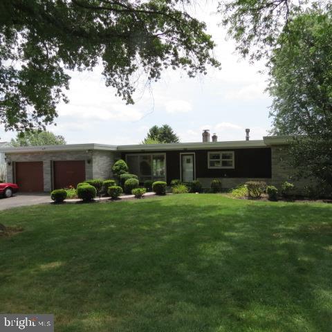 1596 Ridgewood Road York, PA 17406 - Photo 9 of 60 Gallery Image 9