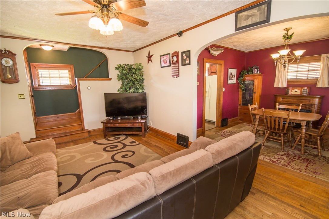 7003 Snow Road Parma, OH 44129 - Photo 4 of 28