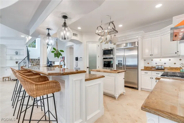 $3,795,000 | 11523 Andy Rosse Lane, Captiva, FL 33924