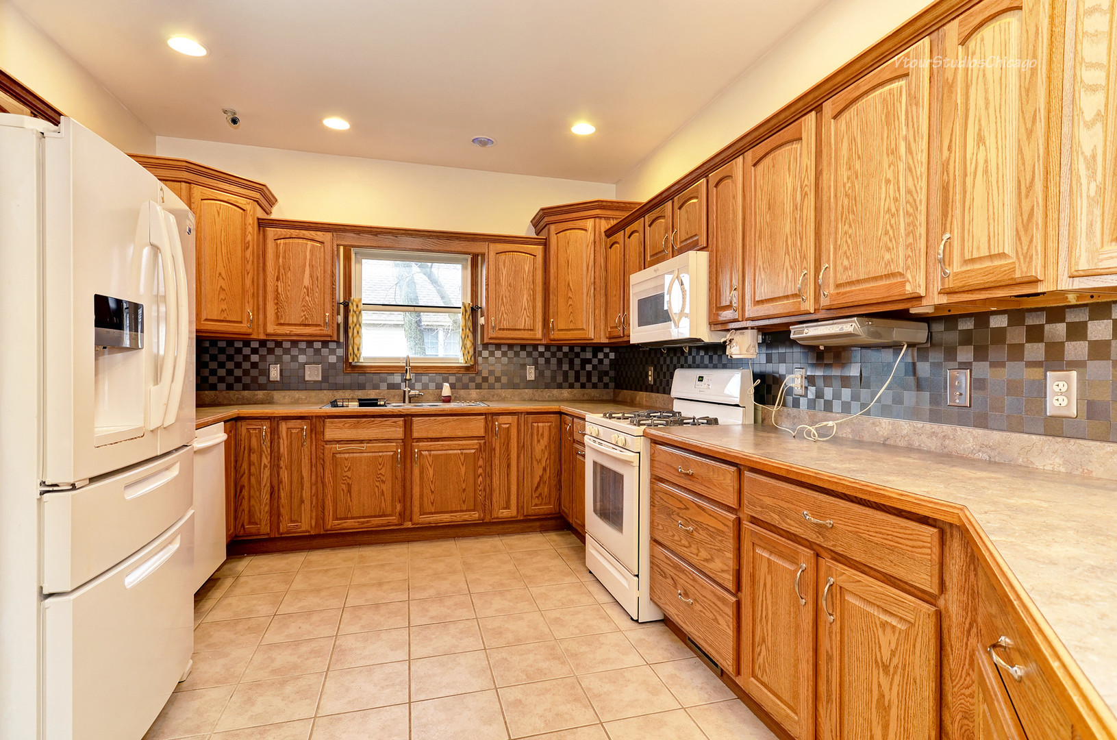 858 West Kennedy Road Braidwood, IL 60408 - Photo 6 of 23