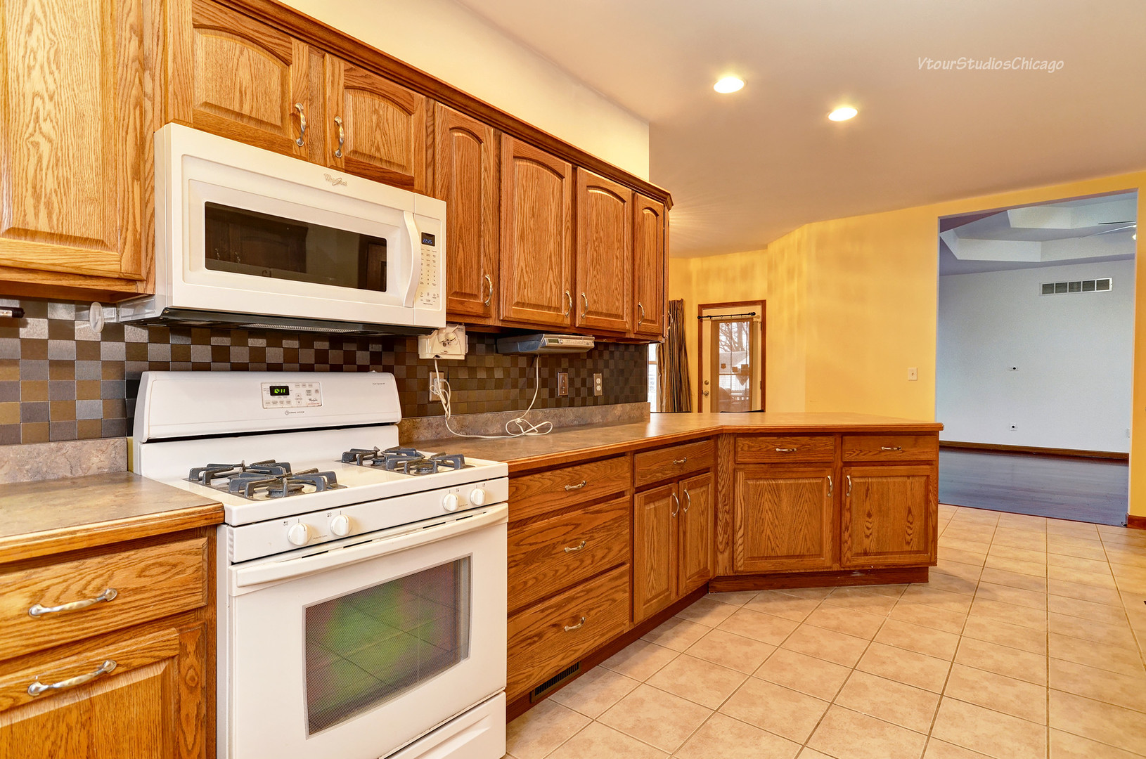 858 West Kennedy Road Braidwood, IL 60408 - Photo 7 of 23