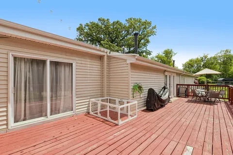 $399,000 | 26735 Highway 173, Antioch, IL 60002