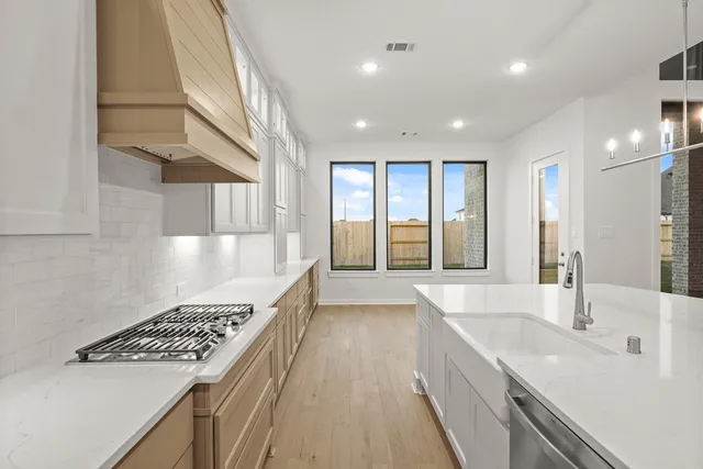 $725,000 | 420 Soaring Sparrow Trail, Katy, TX 77493