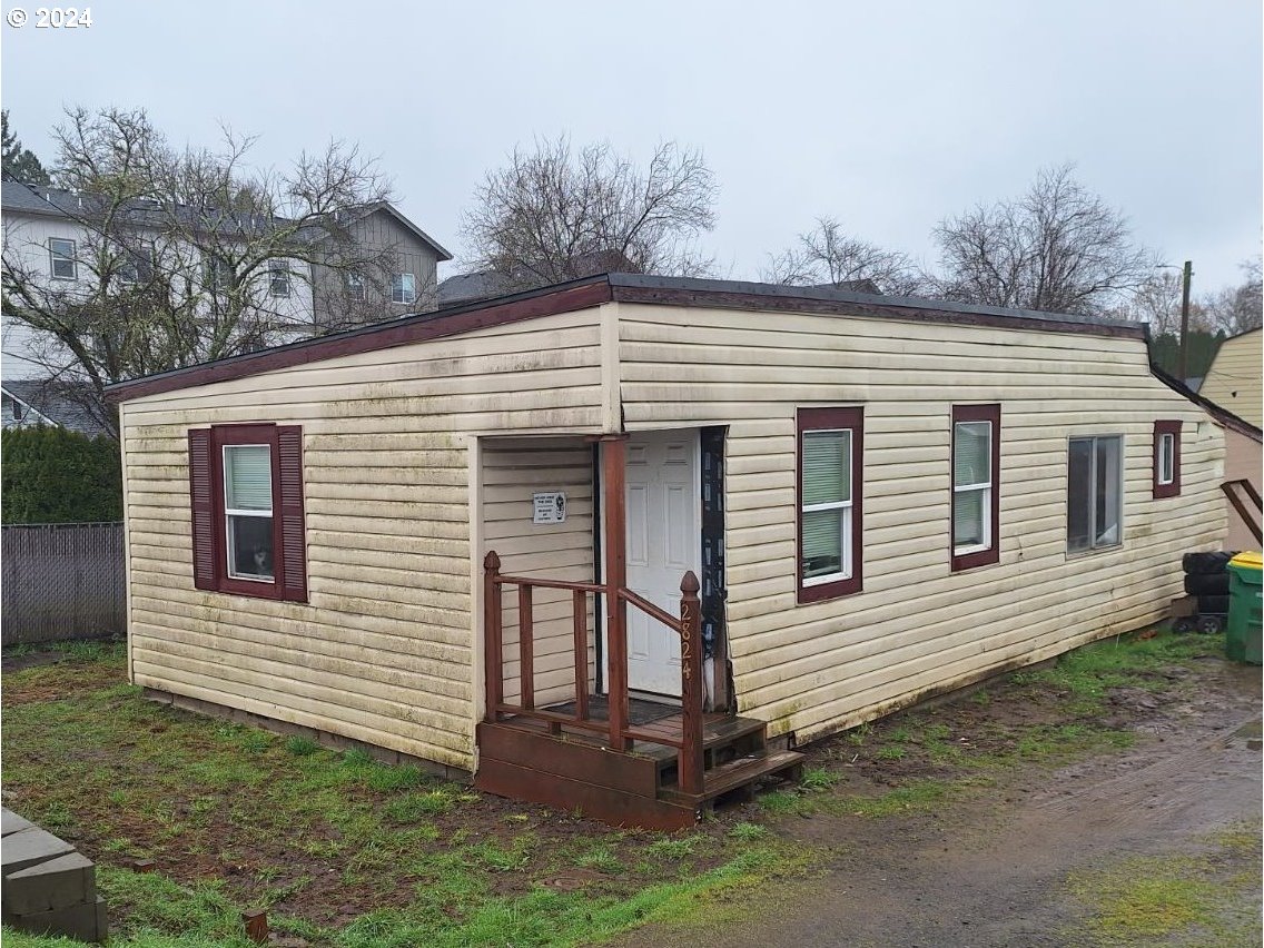 2824 19th Avenue Forest Grove, OR 97116 - Photo 1 of 10 a view of a house with a yard