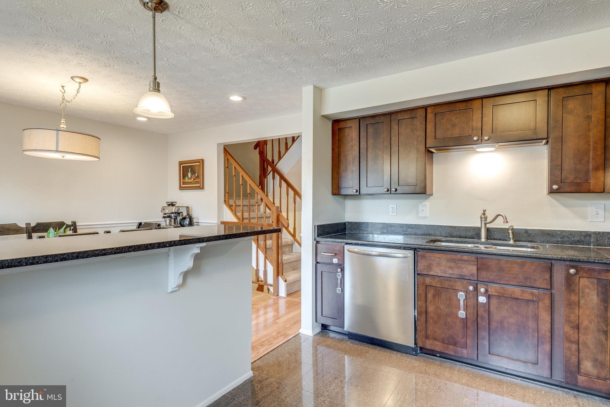 1608 Sierra Woods Drive Reston, VA 20194 - Photo 19 of 73