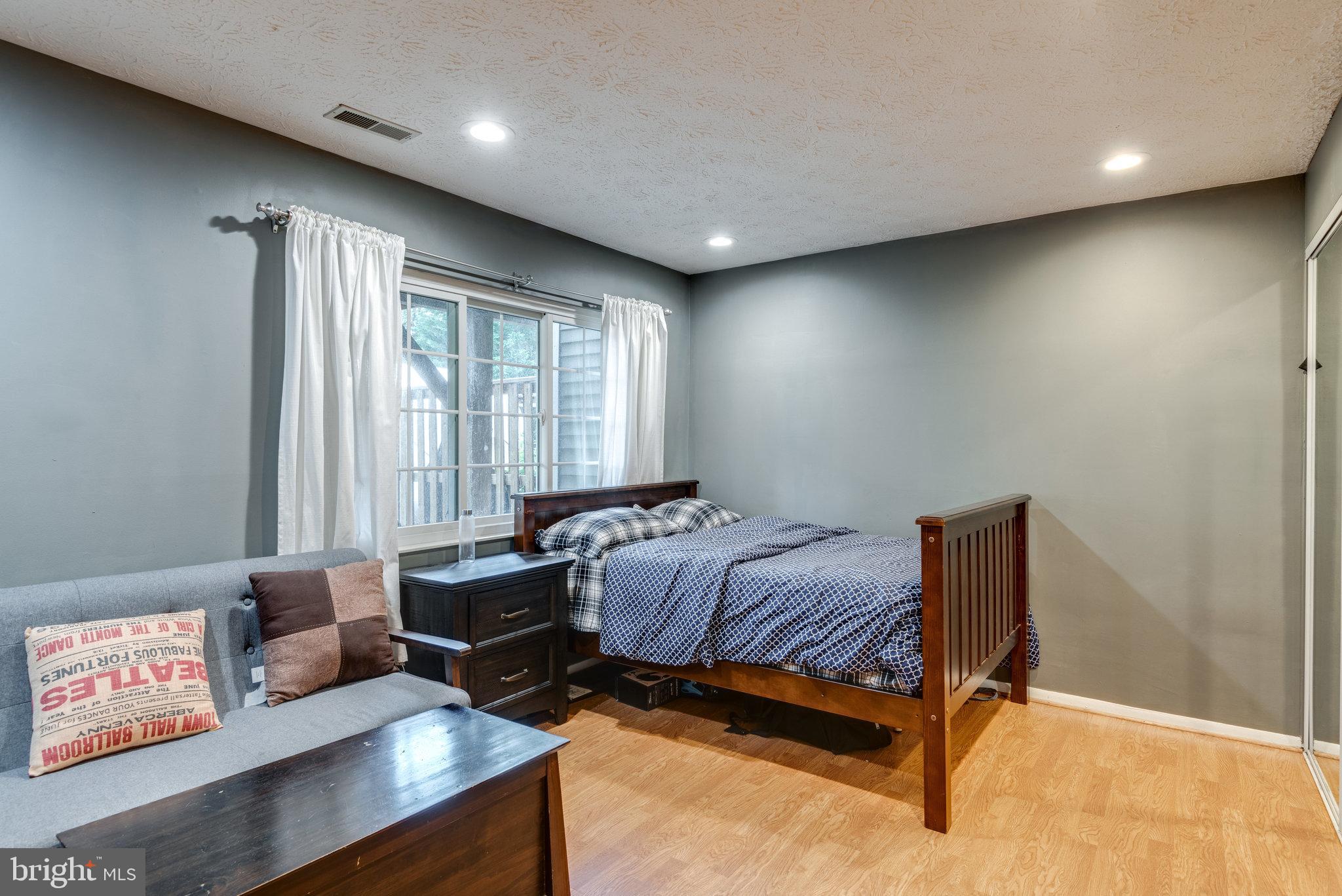1608 Sierra Woods Drive Reston, VA 20194 - Photo 36 of 73