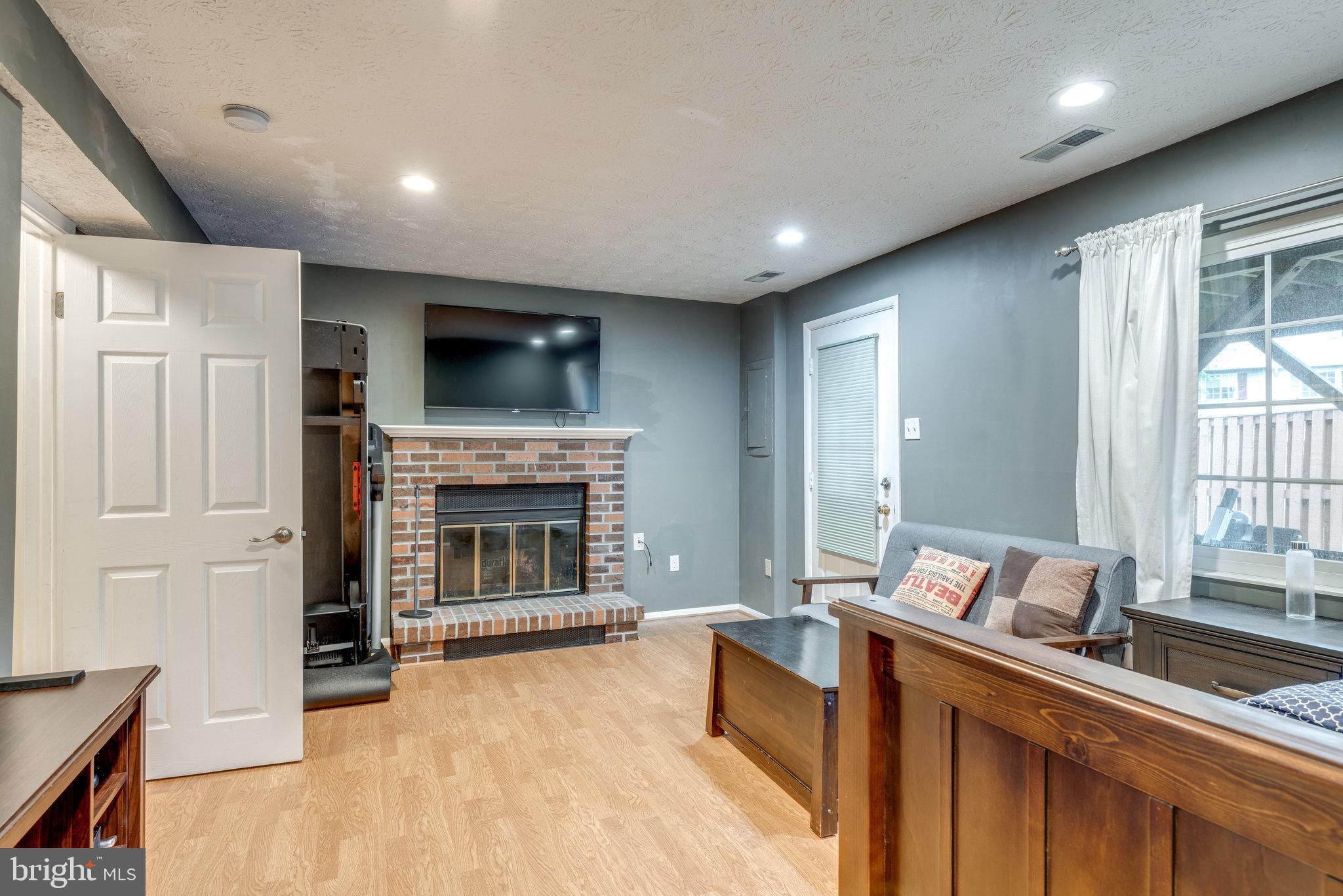 1608 Sierra Woods Drive Reston, VA 20194 - Photo 37 of 73