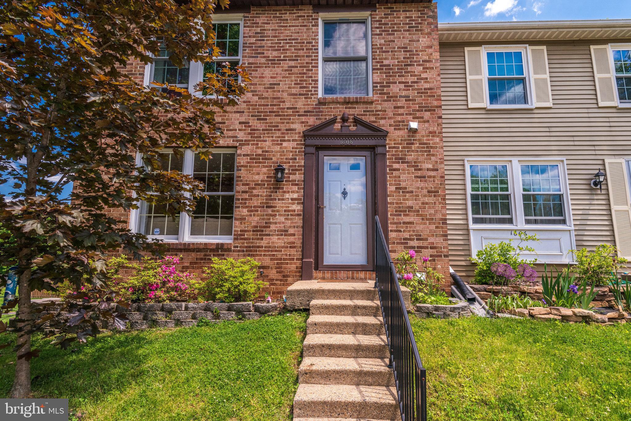 1608 Sierra Woods Drive Reston, VA 20194 - Photo 8 of 73