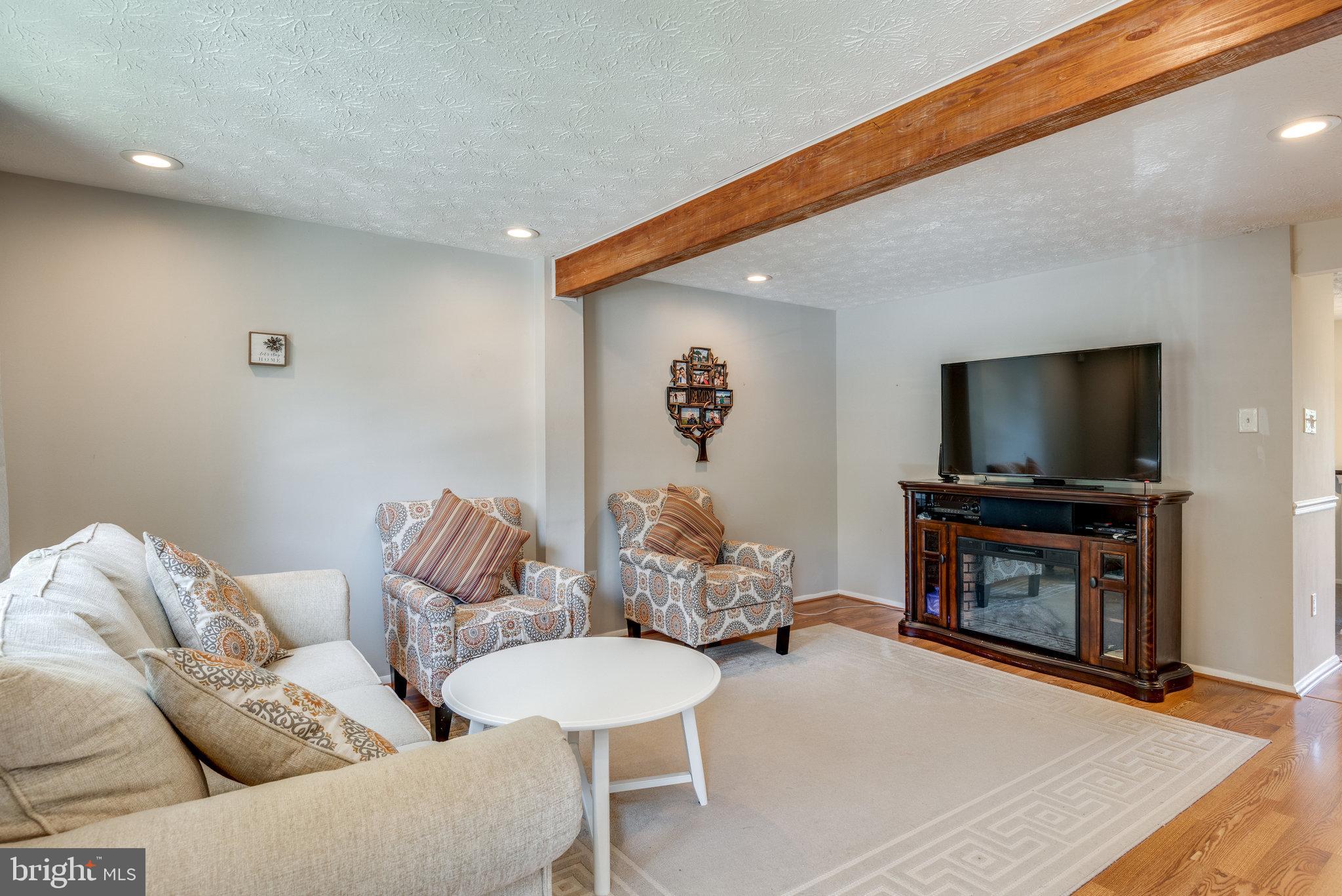1608 Sierra Woods Drive Reston, VA 20194 - Photo 10 of 73