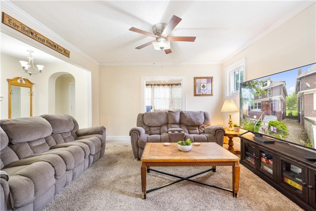 2652 Beaver Road Ambridge, PA 15003 - Photo 6 of 25 Gallery Image 6