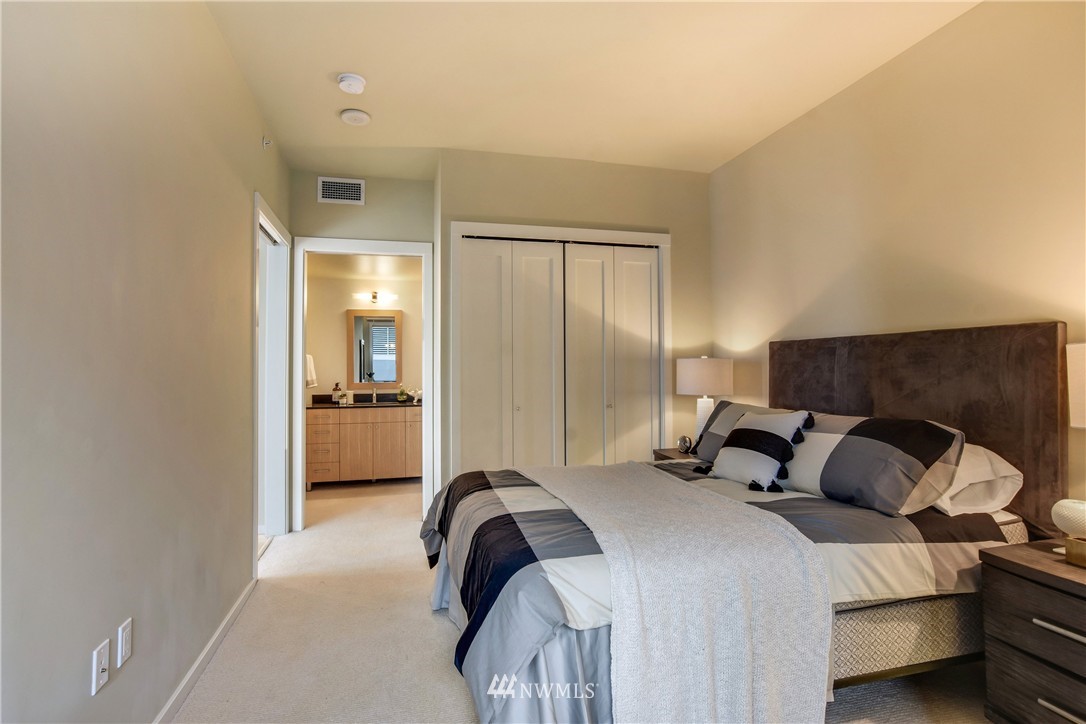 76 Cedar Street, Unit 1108 Seattle, WA 98121 - Photo 19 of 22