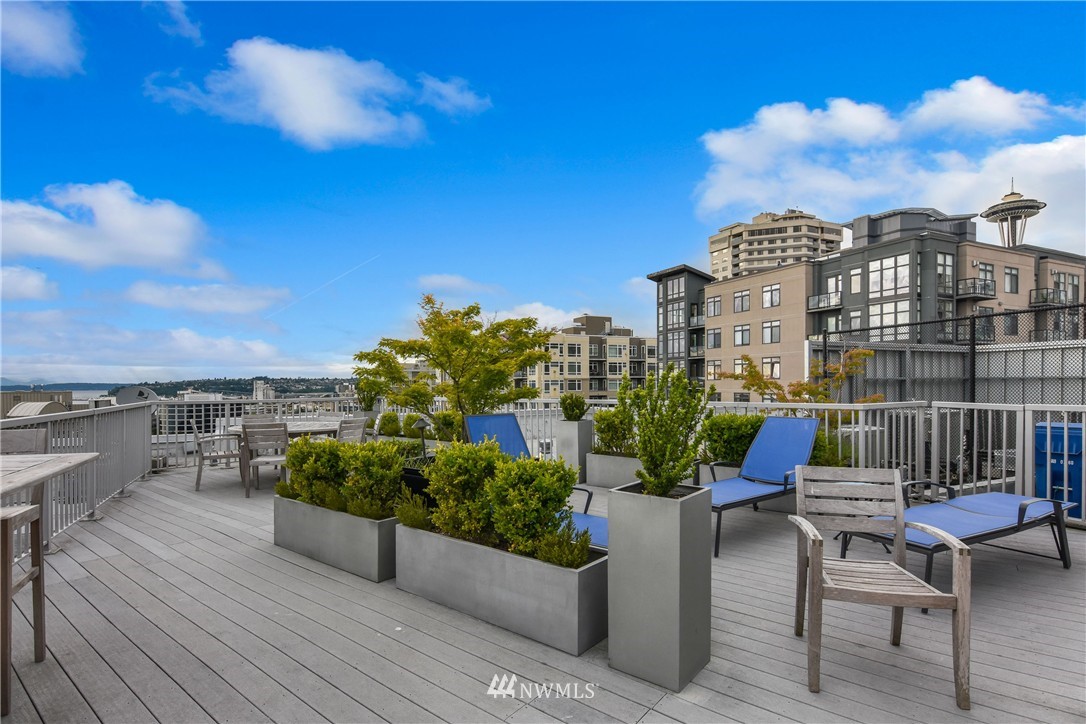 76 Cedar Street, Unit 1108 Seattle, WA 98121 - Photo 8 of 22