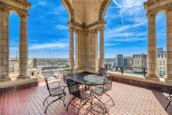 $245,000 | 75 Ponce De Leon Avenue Northeast, Unit 203, Atlanta, GA 30308