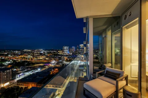 $1,850,000 | 1616 West End Avenue, Unit 2201, Nashville, TN 37203