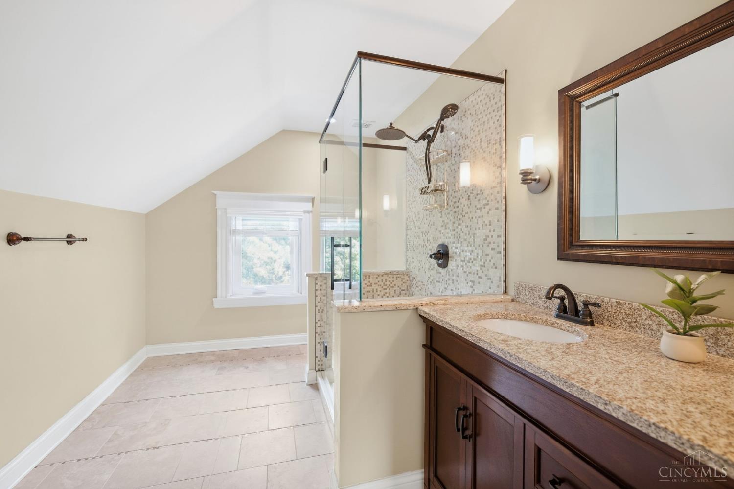2830 Madison Road Cincinnati, OH 45209 - Photo 35 of 48 Gallery Image 35