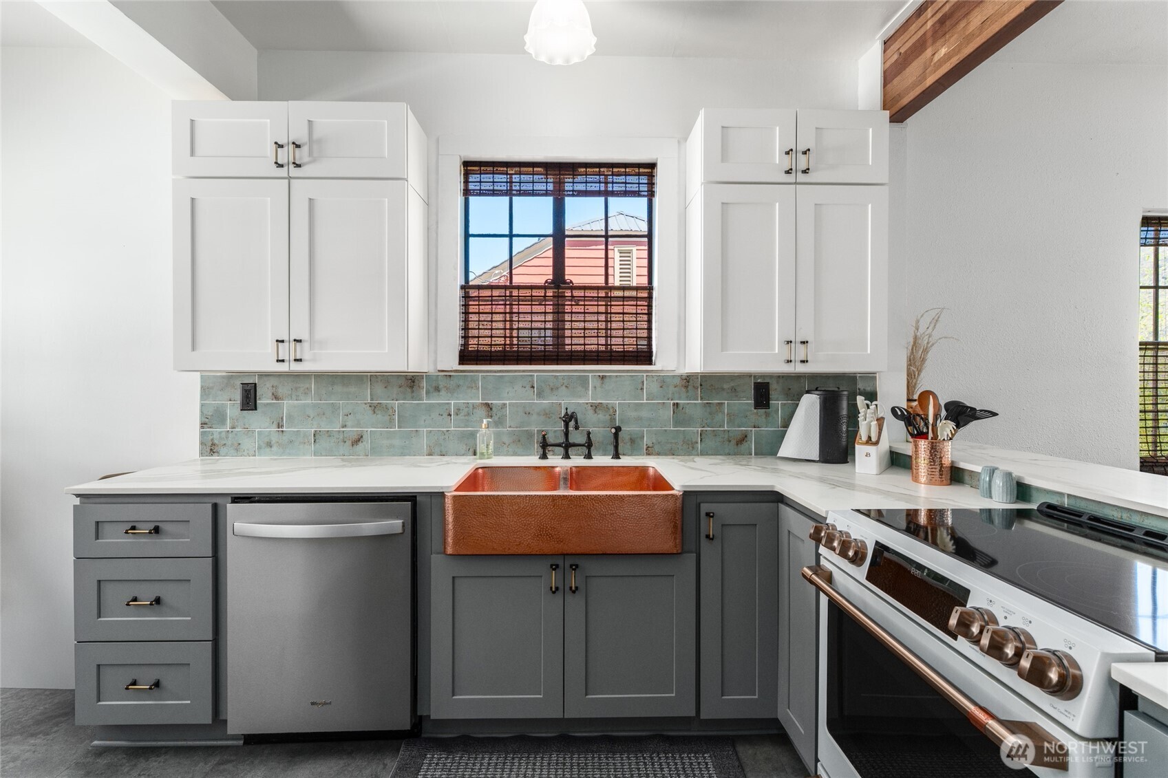 446 5th Street Chelan Falls, WA 98817 - Photo 12 of 40