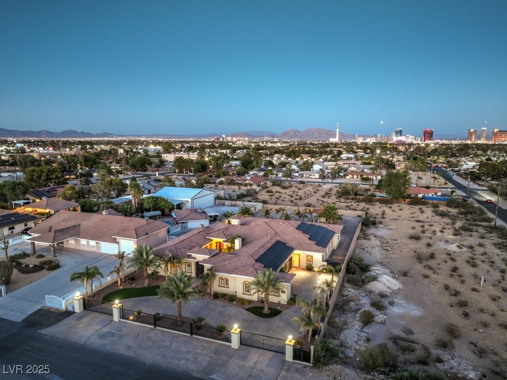 2780 El Camino Road Las Vegas, NV 89146 - Photo 77 of 90 Bird's eye view with a mountain view