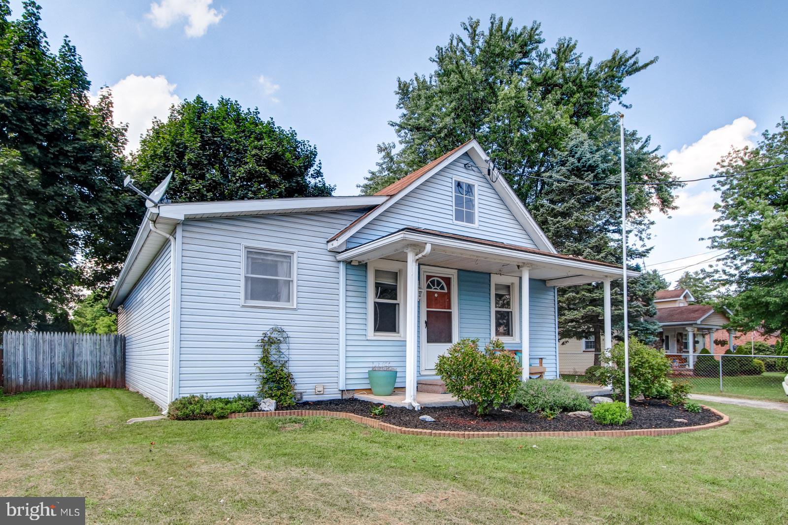 599 East Canal Road York, PA 17404 - Photo 2 of 35
