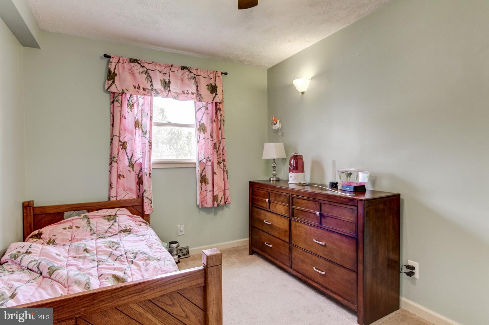 599 East Canal Road York, PA 17404 - Photo 14 of 35