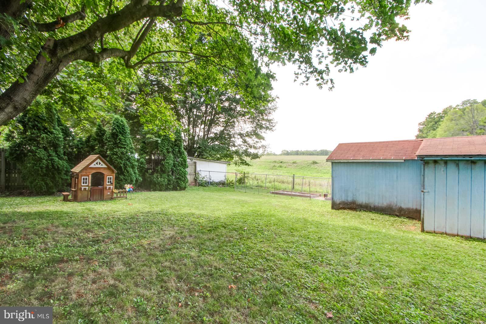 599 East Canal Road York, PA 17404 - Photo 28 of 35