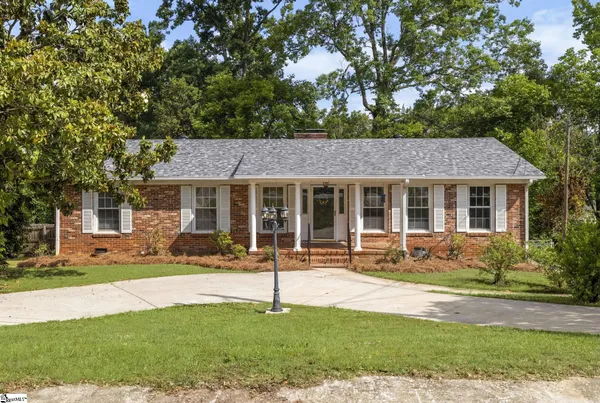 $449,900 | 6 Chelsea Circle, Greenville, SC 29605