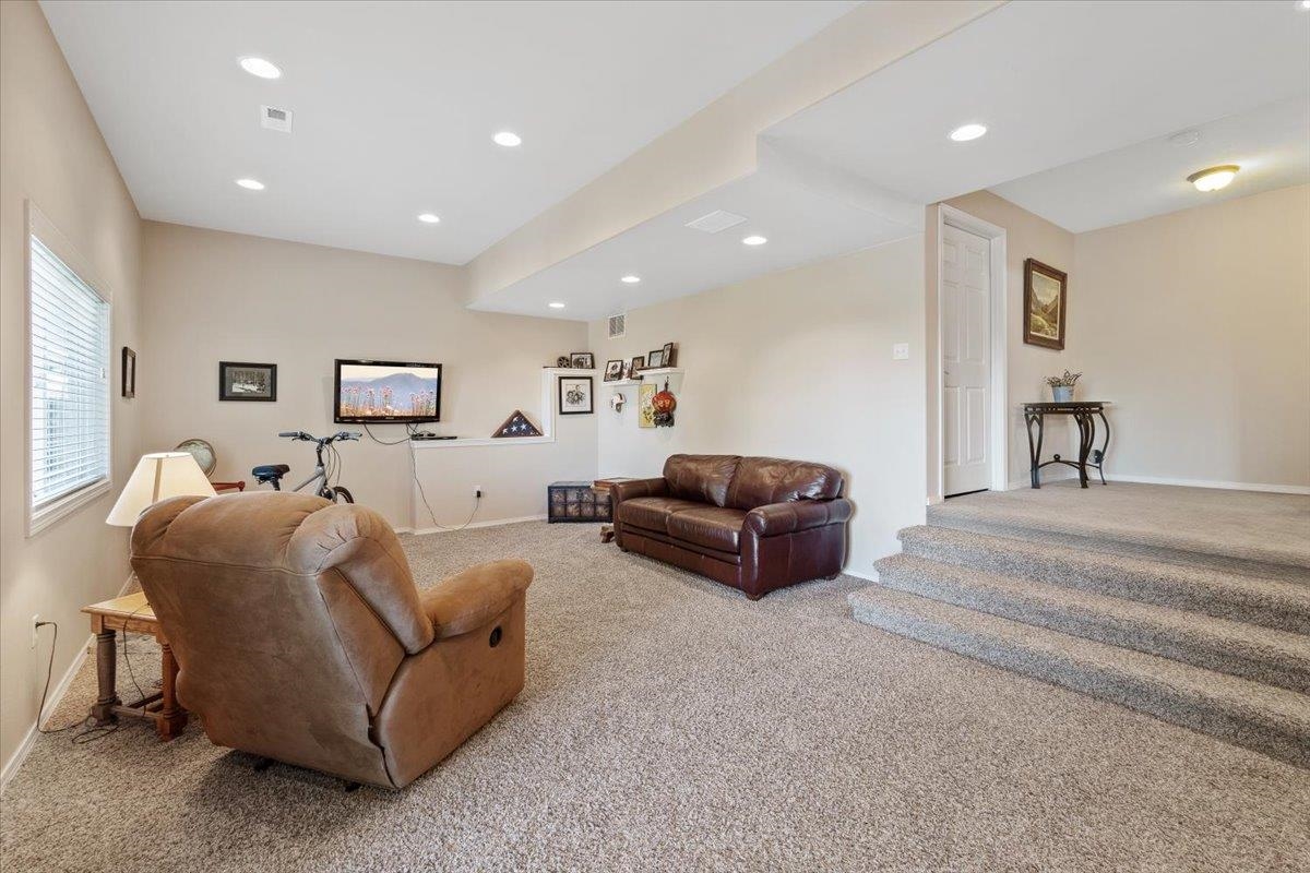 1426 West Toni Rae Drive Spokane, WA 99218 - Photo 34 of 50 Gallery Image 34