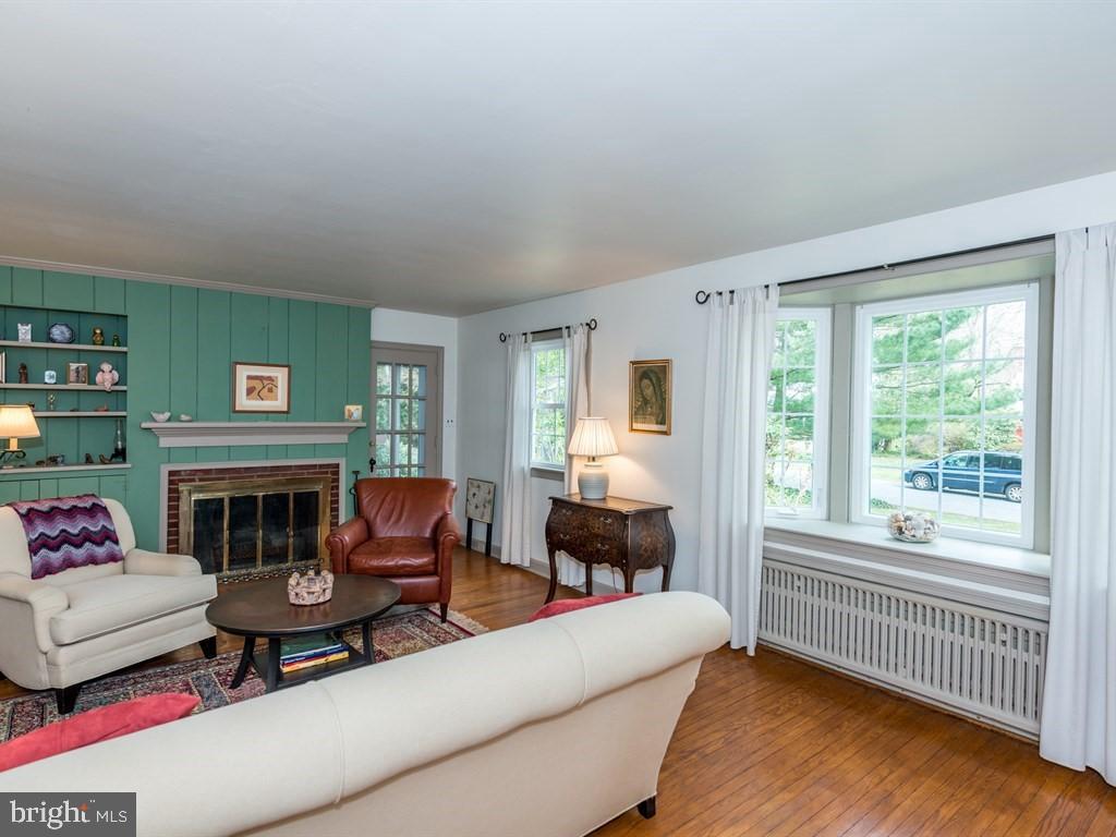 1648 Ridgeview Avenue Lancaster, PA 17603 - Photo 5 of 30 Gallery Image 5