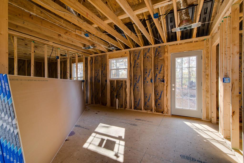 826 Hooper Road Charlotte, TN 37036 - Photo 11 of 20 Gallery Image 11