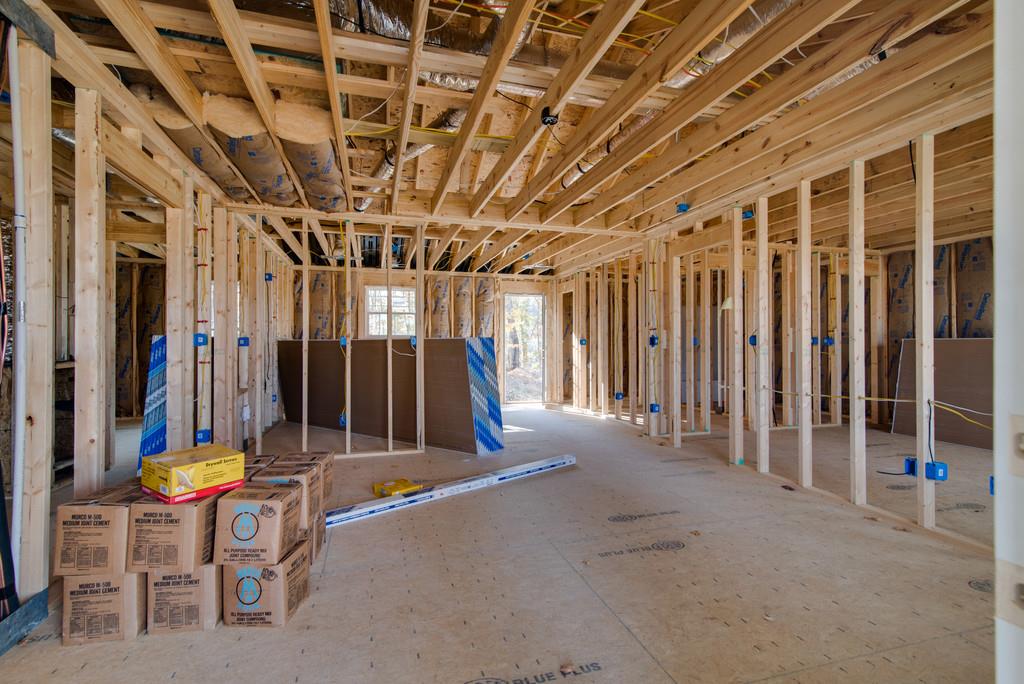 826 Hooper Road Charlotte, TN 37036 - Photo 4 of 20 Gallery Image 4