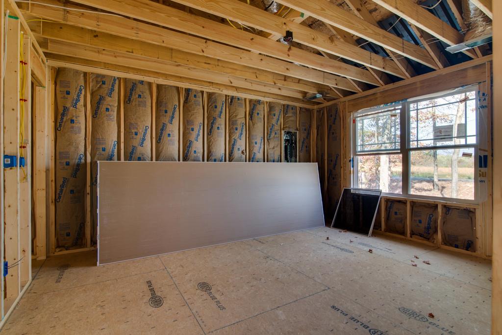 826 Hooper Road Charlotte, TN 37036 - Photo 7 of 20 Gallery Image 7