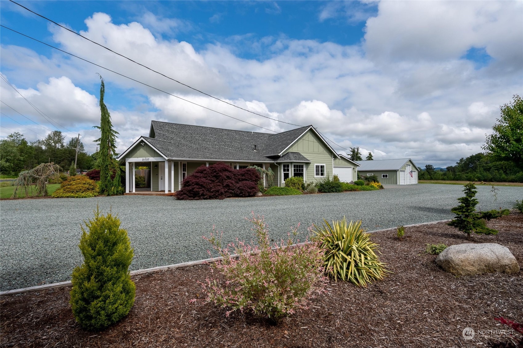 21727 Swan Road Mount Vernon, WA 98273 - Photo 4 of 40 Gallery Image 4