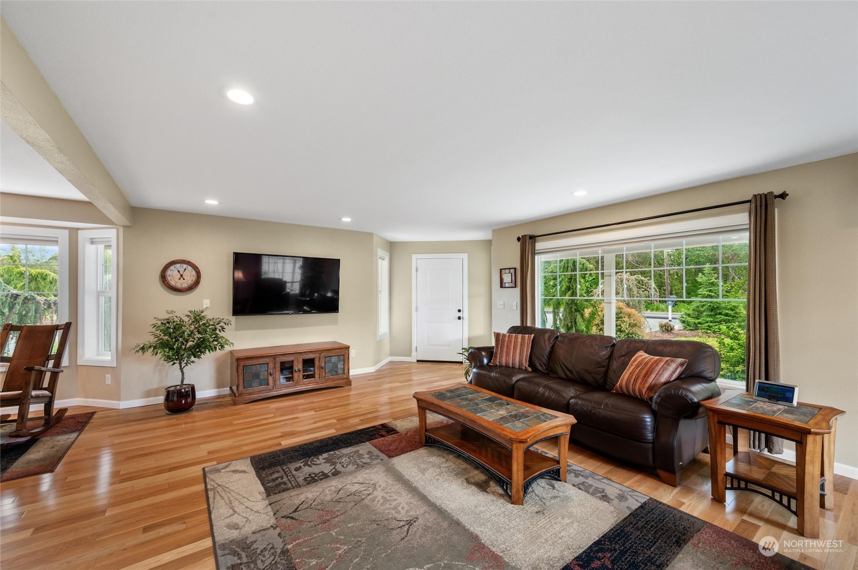 21727 Swan Road Mount Vernon, WA 98273 - Photo 5 of 40 Gallery Image 5