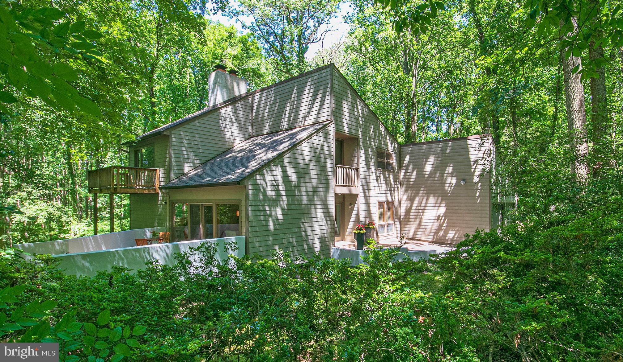 634 Springvale Road Great Falls, VA 22066 - Photo 1 of 37 Front and side of house